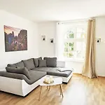Urlaubsmagie- Hoehenzug - Sauna & Saisonaler Pool *